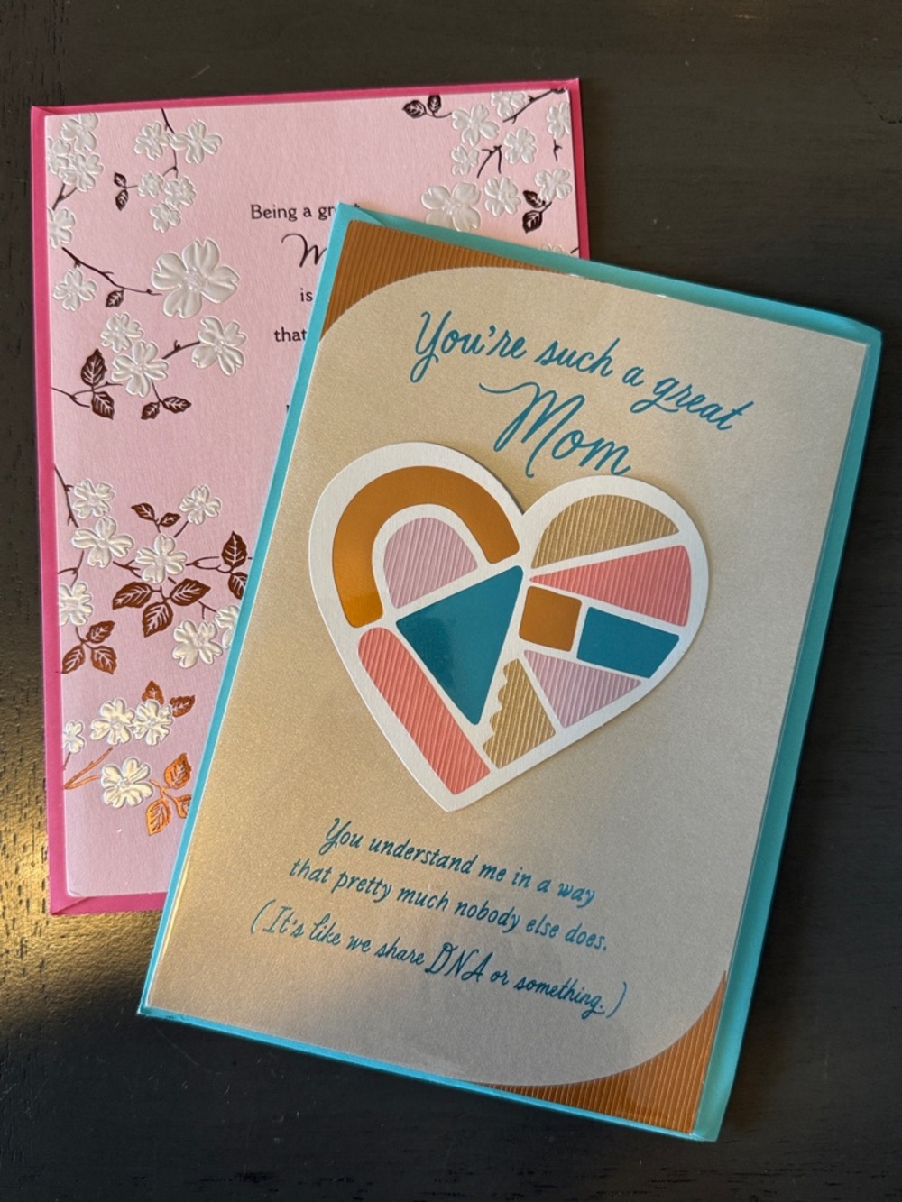 🌻 Bundle of 2 Hallmark Mother’s Day Cards